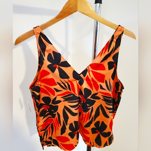 Old Navy Tops - NWOT! Old Navy V-Neck Sleeveless Satin Top (Orange Floral) 🌺